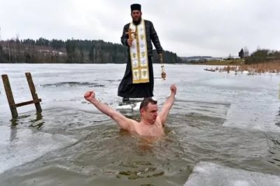 Какого числа можно купаться на Крещение