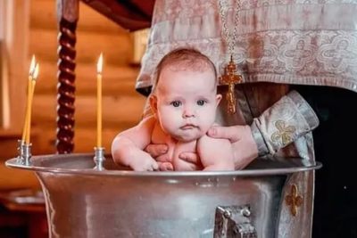 Можно ли крестить ребенка во время Пасхи