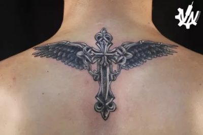Что означает тату на спине в виде креста