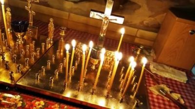 Как ставить свечки в храме